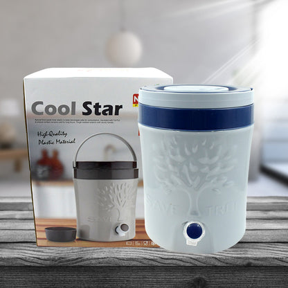Front view of the 5000ml insulated water jug with an easy-flow tap for convenience.