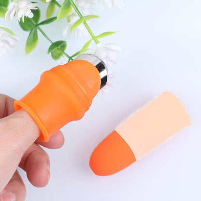 Multiple Quickslice thumb cutters laid out, highlighting their compact design for kitchen use.