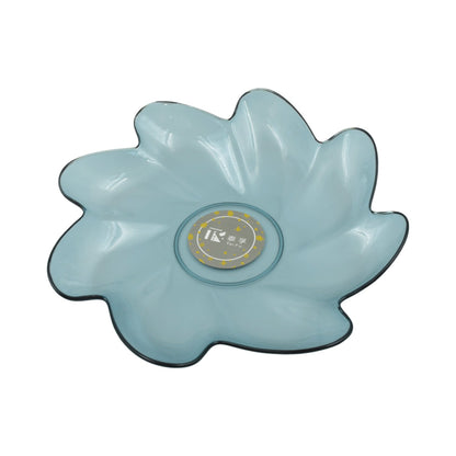 A graphic highlighting the BPA-free and food-grade plastic material used in the flower shaped kids plate.