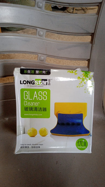 The complete magnetic window cleaner set, including replacement pads and the safety cord.