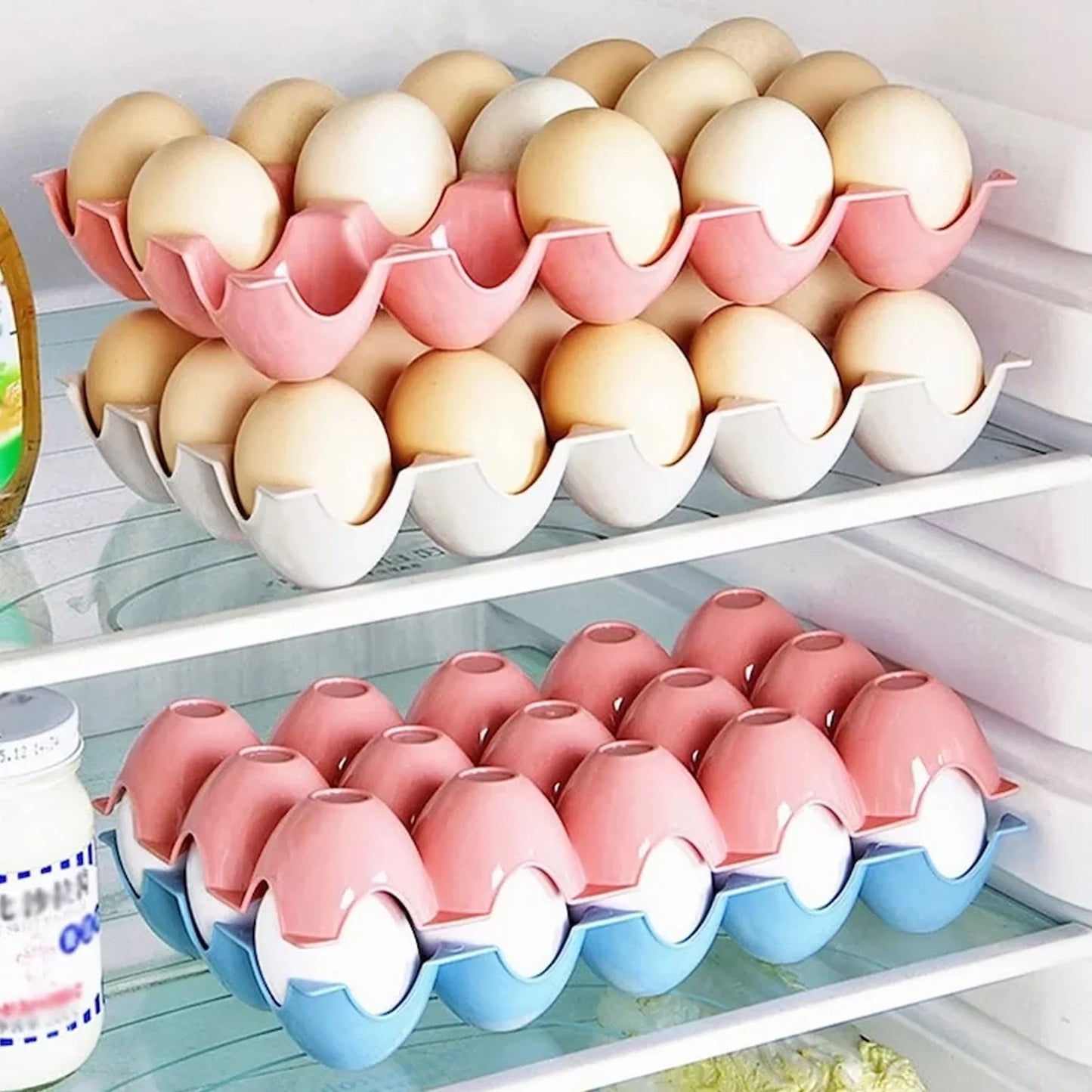 A full 15-cavity plastic egg tray showcasing its ample storage capacity.
