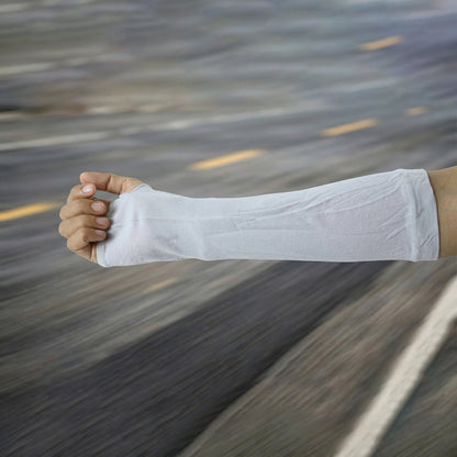 Cooling arm sleeve for outdoor activities and workouts