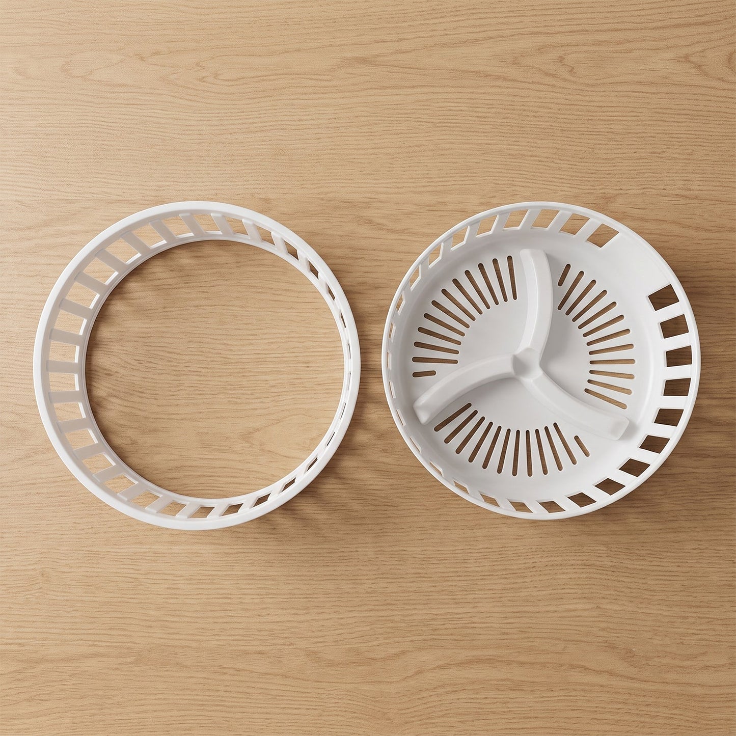 Lightweight portable laundry machine for delicates