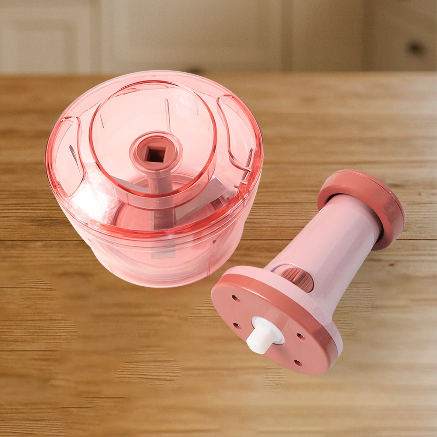 800 ML capacity bowl of manual food chopper filled with chopped vegetables